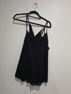 Athleta Athleta Dunes Eyelet Tank Black V-Neck Camisole Tank Size Small